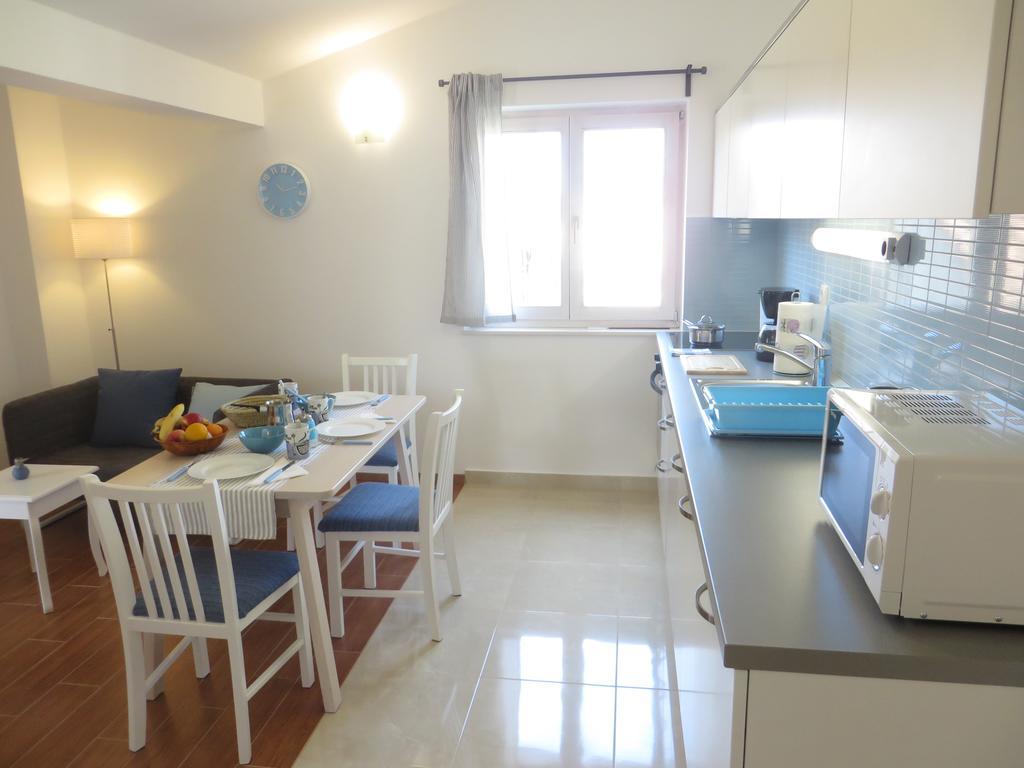 Filipovic Apartments With Pool 비오그라드나모루 외부 사진