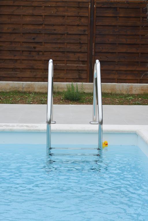 Filipovic Apartments With Pool 비오그라드나모루 외부 사진